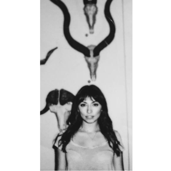 Meet your Posher, Gabriela - Picture 1 of 1